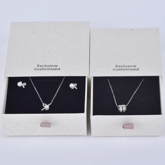 Custom Jewelry Packaging Boxes – 9x9x3.5cm Custom Logo Recyclable Gift Box
