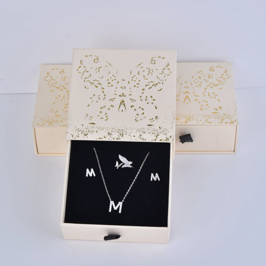Butterfly-Themed Jewelry Gift Boxes – 7.5cm Off-White Custom Jewelry Drawer Storage Paper Box
